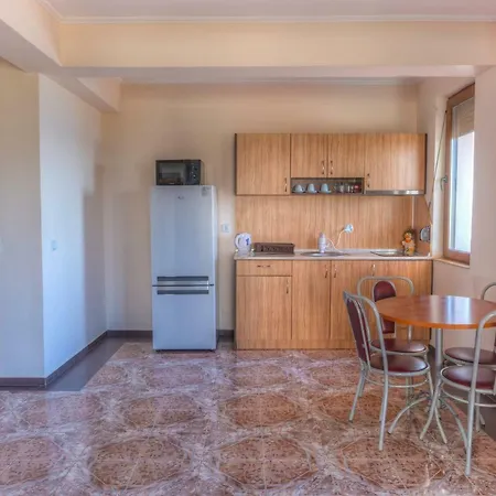 ホテル Fantasy 3*